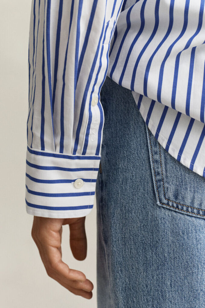 Camisas clássicas de popeline às riscas com corte descontraído