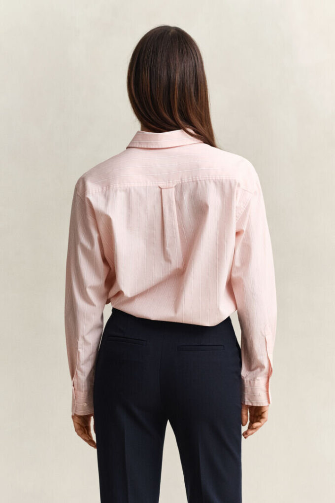 Camisas clássicas de popeline às riscas com corte descontraído