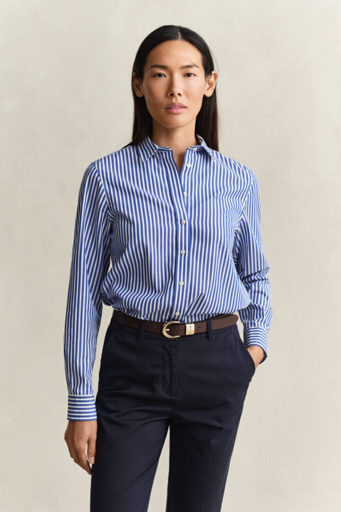 Camisas clássicas de popeline às riscas com corte regular
