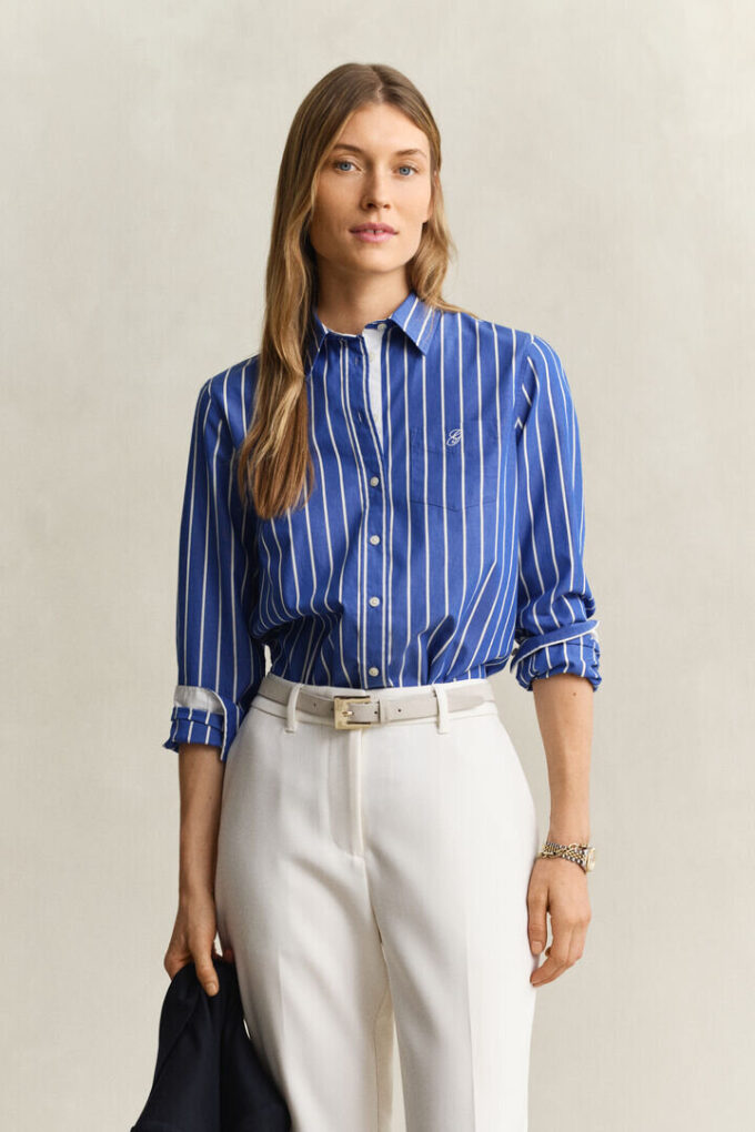 Camisas clássicas de popeline às riscas com corte regular