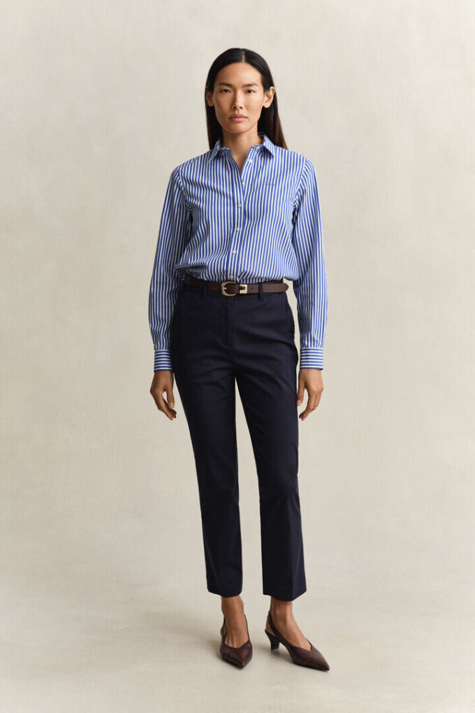 Camisas clássicas de popeline às riscas com corte regular