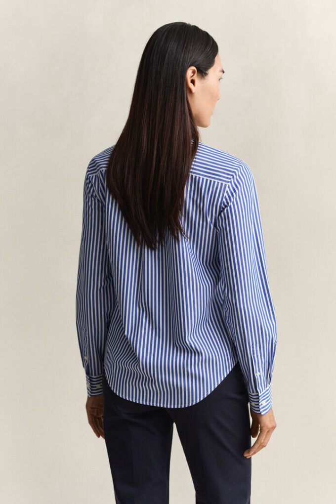Camisas clássicas de popeline às riscas com corte regular