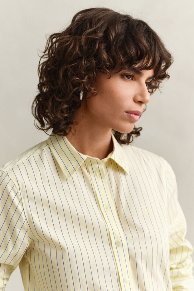 Camisas clássicas de popeline às riscas com corte regular