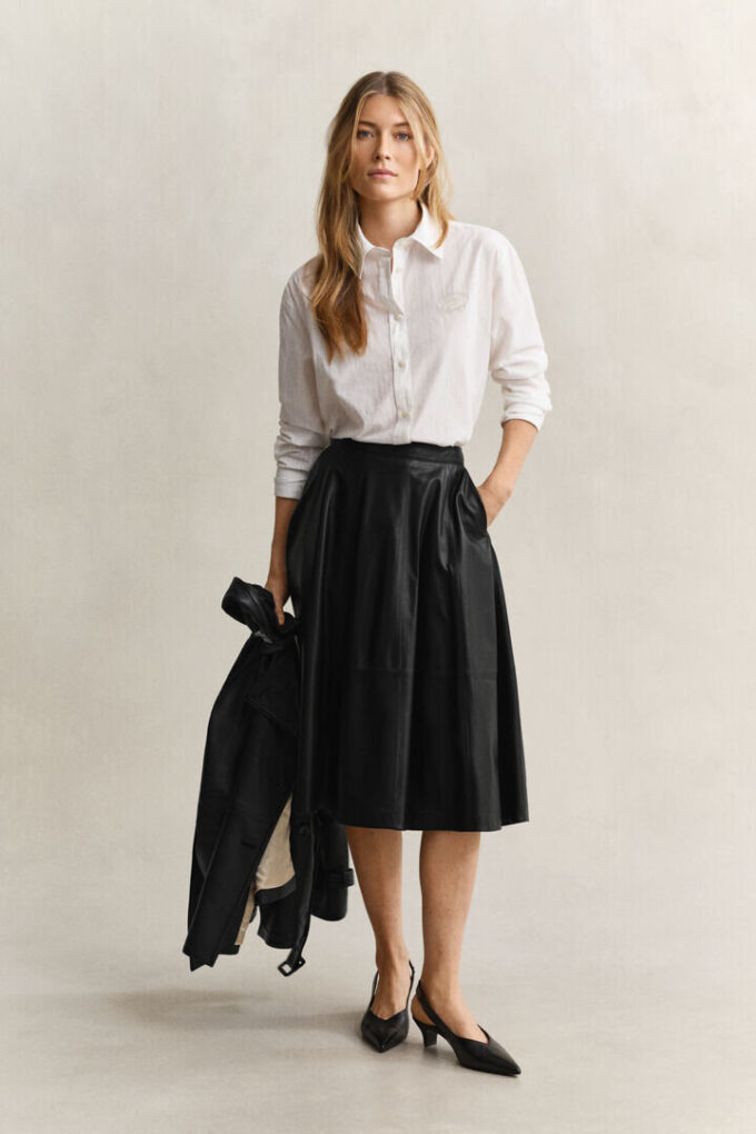 Camisas com riscas bordadas