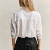 Camisas com riscas bordadas