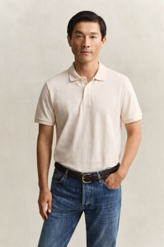 Camisas com riscas texturizadas
