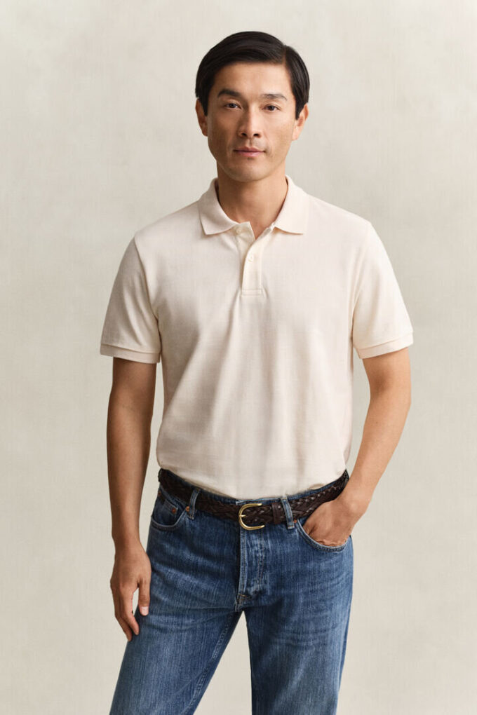Camisas com riscas texturizadas