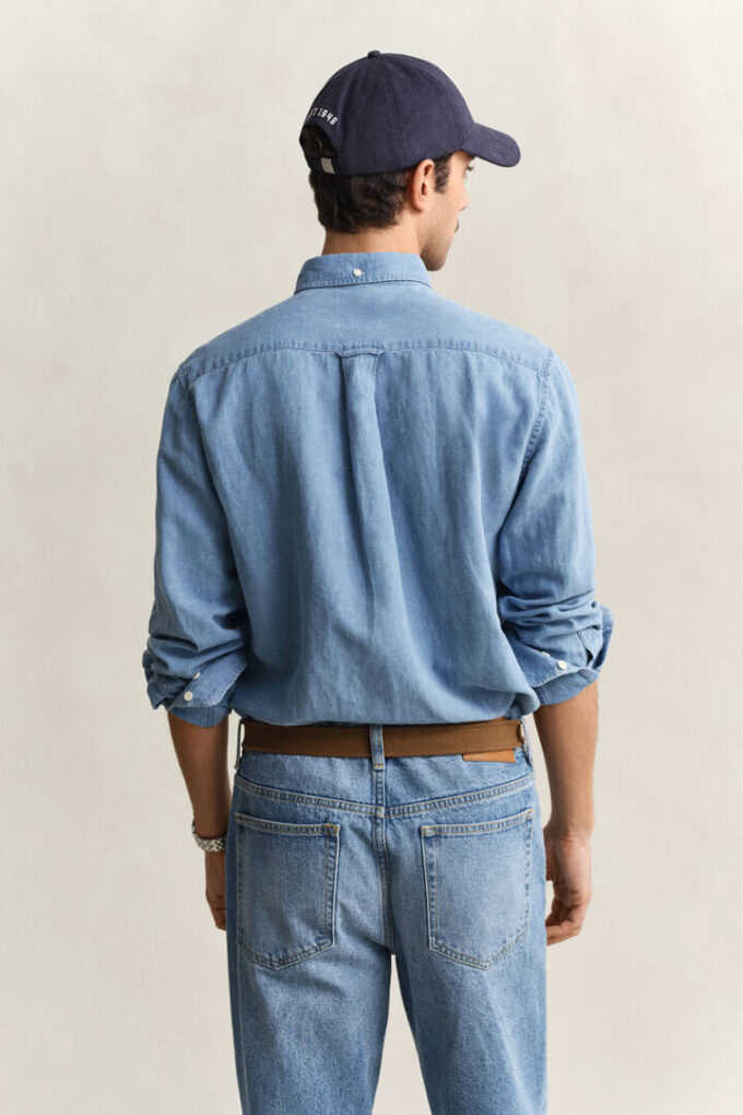 Camisas de algodão e linho índigo
