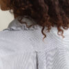 Camisas de algodão às riscas com folhos