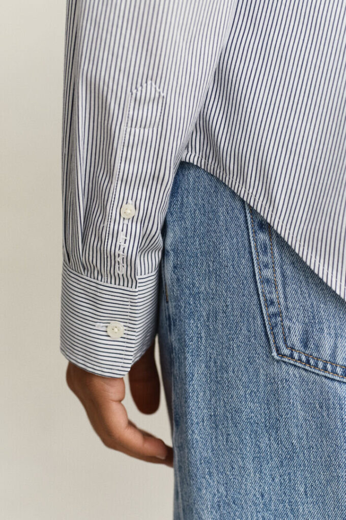 Camisas de algodão às riscas com folhos