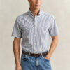 Camisas de calções em seersucker às riscas