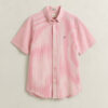 Camisas de calções em seersucker às riscas