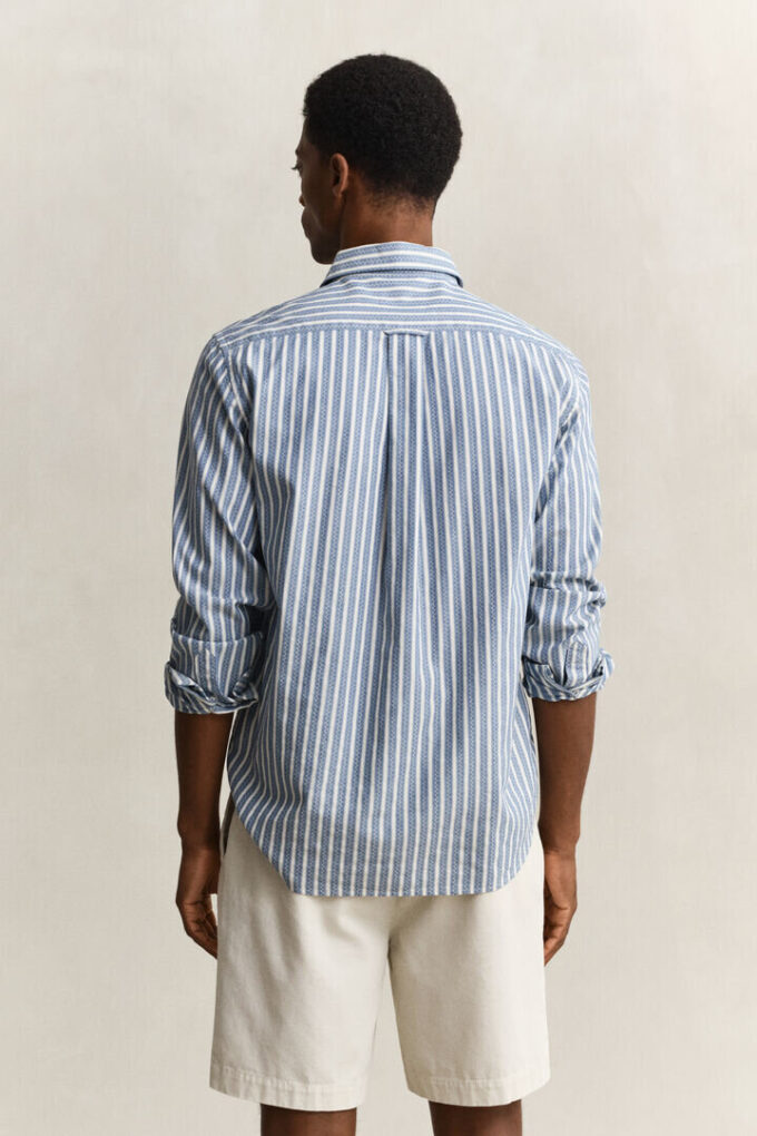 Camisas de corte regular com riscas Dobby