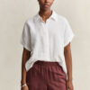 Camisas de linho com mangas curtas