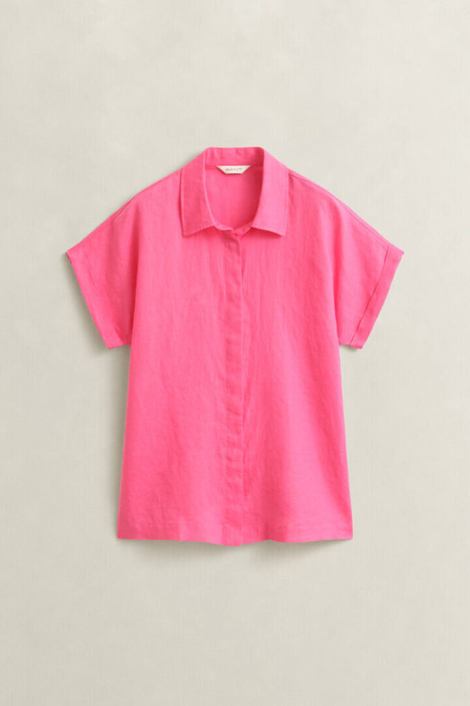 Camisas de linho com mangas curtas