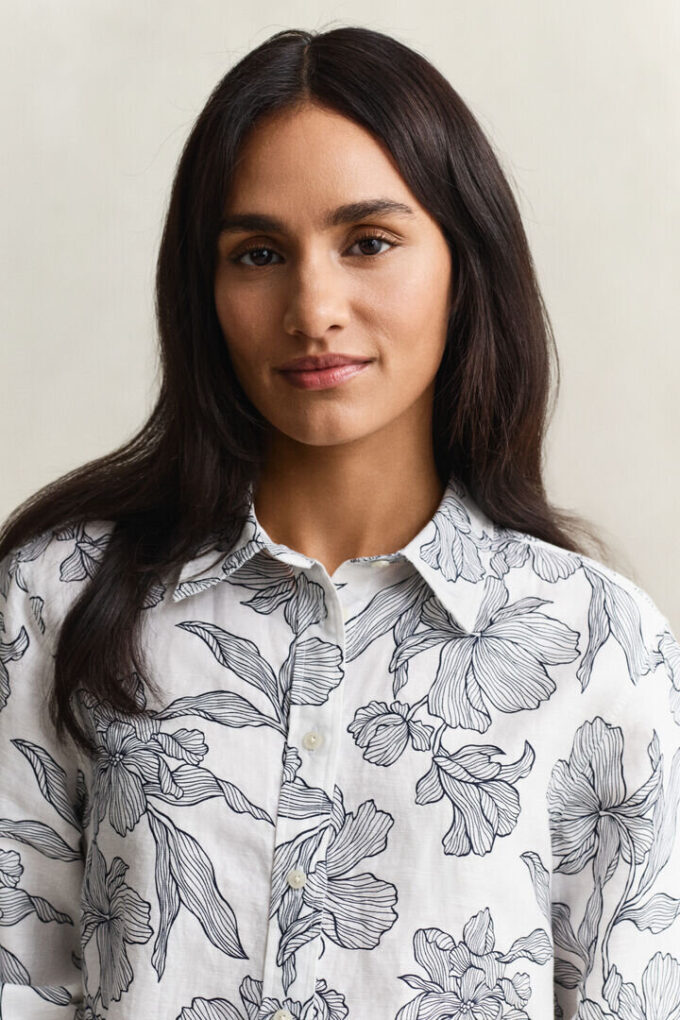 Camisas de linho com padrão floral