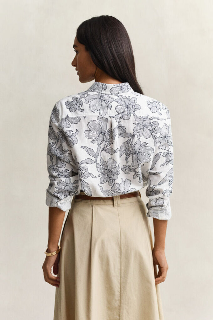 Camisas de linho com padrão floral