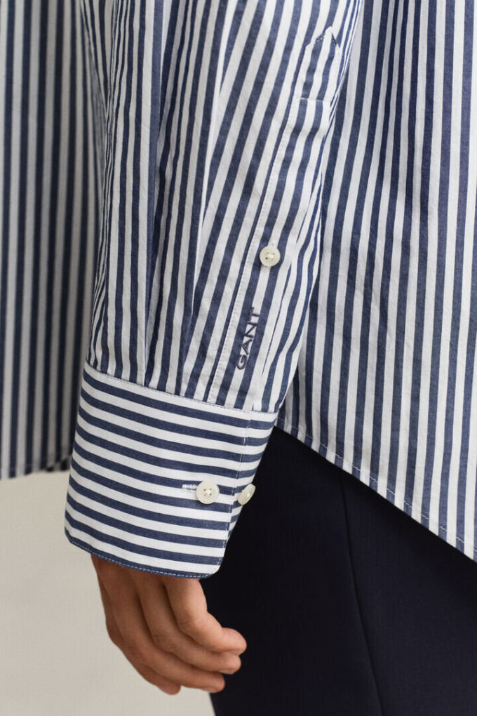 Camisas de popeline às riscas