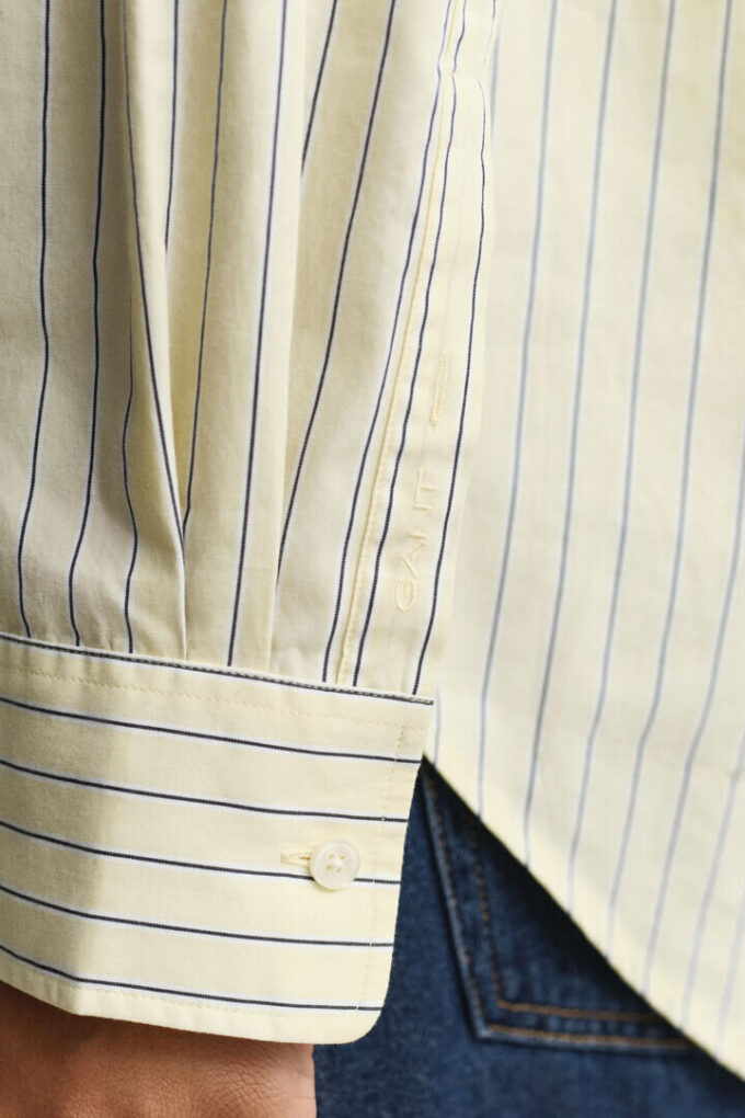 Camisas de popeline às riscas com corte descontraído