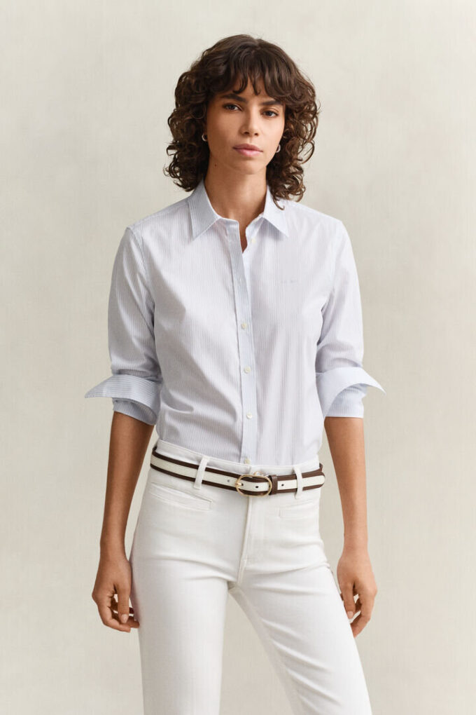 Camisas de popeline às riscas com corte justo