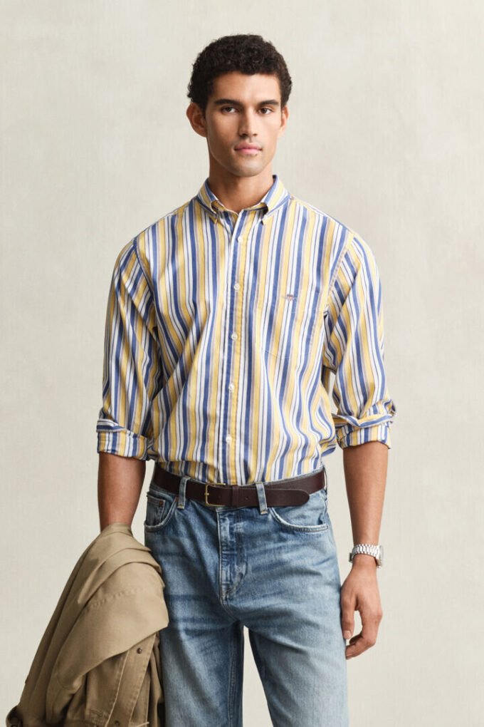 Camisas de popeline às riscas de corte regular