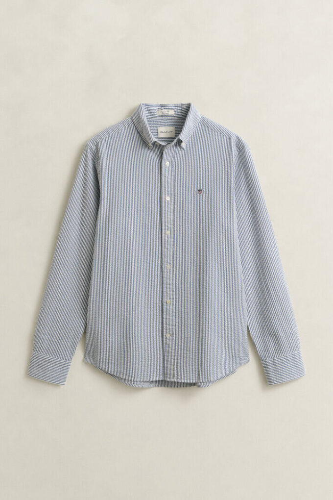 Camisas de seersucker às riscas com corte regular