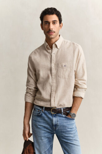Camisas em mistura de linho