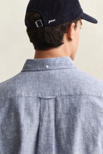 Camisas em mistura de linho