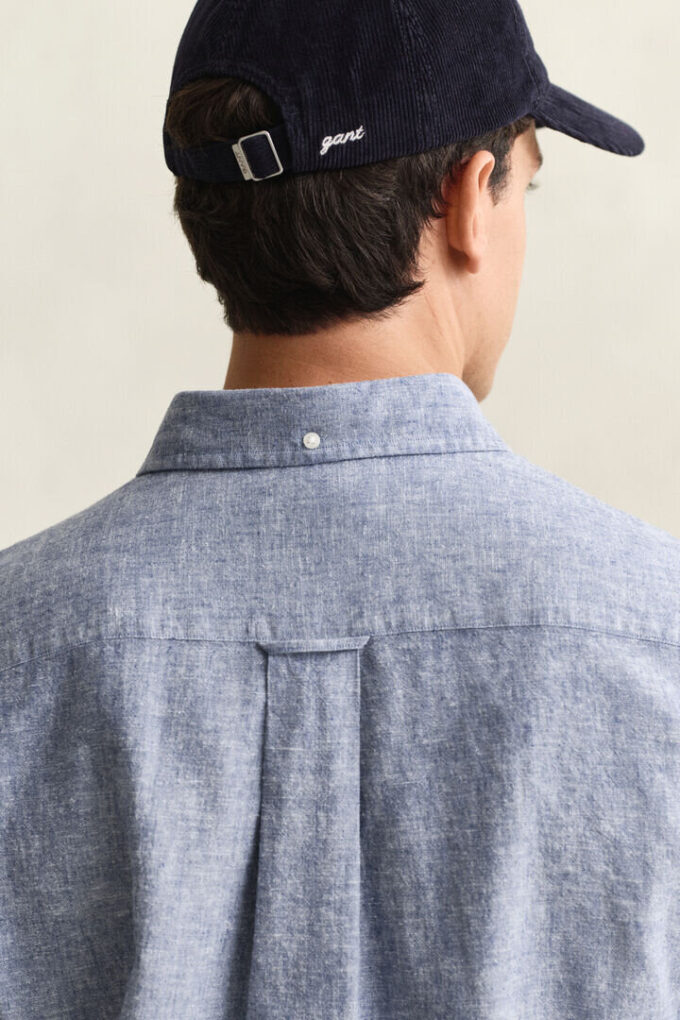 Camisas em mistura de linho