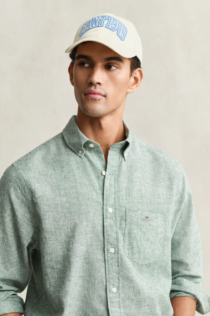 Camisas em mistura de linho