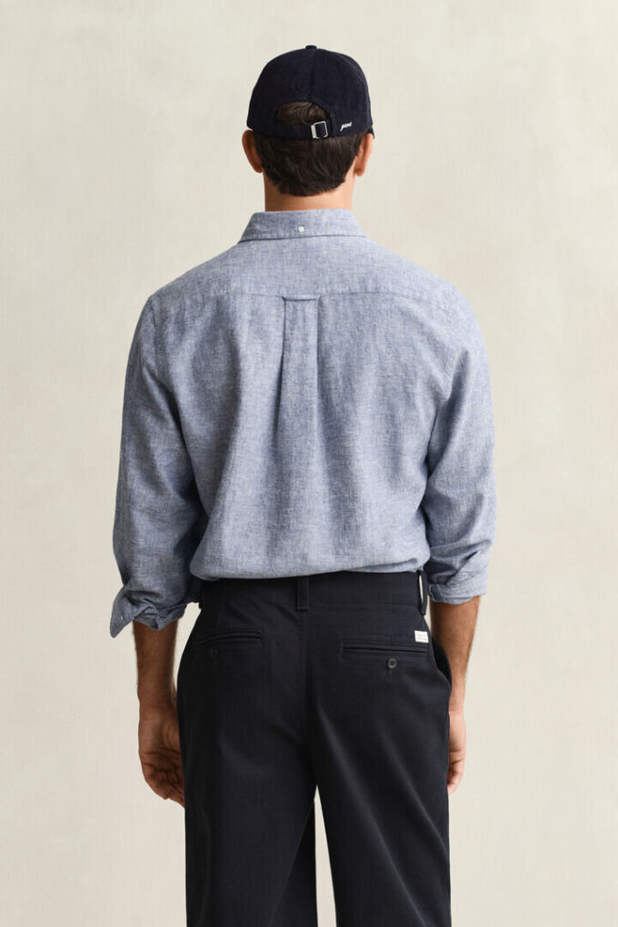 Camisas em mistura de linho