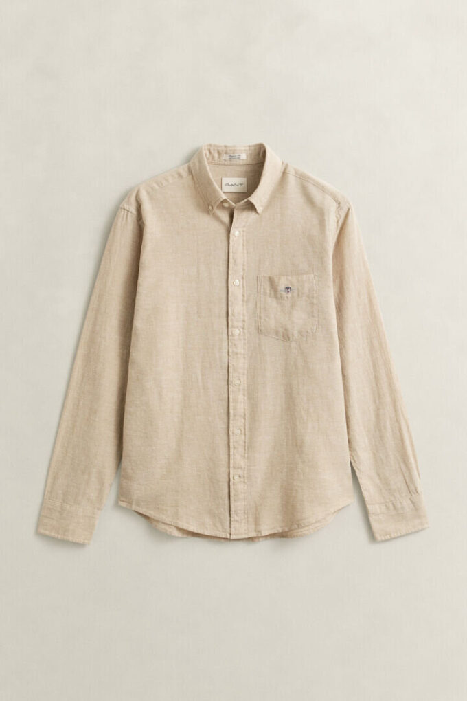 Camisas em mistura de linho