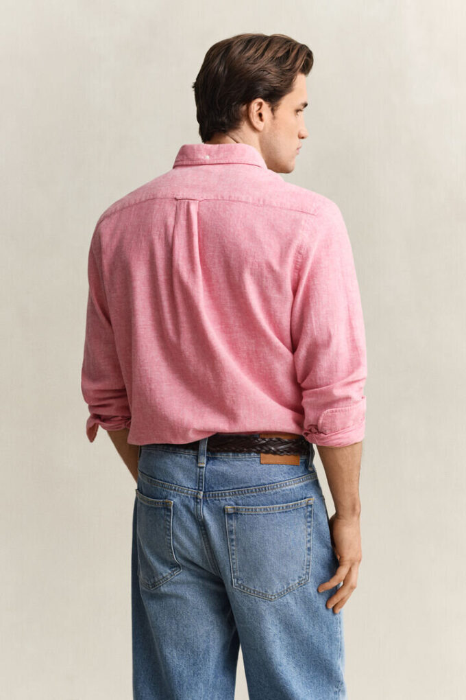 Camisas em mistura de linho