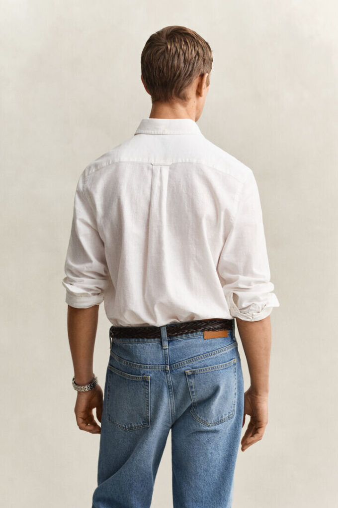 Camisas em mistura de linho