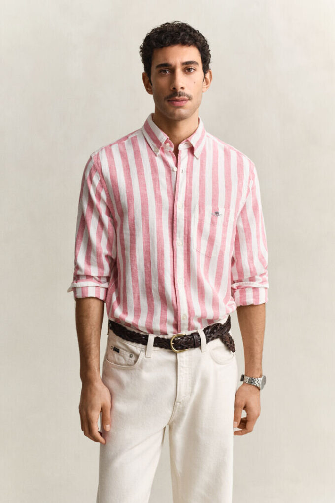Camisas em mistura de linho às riscas