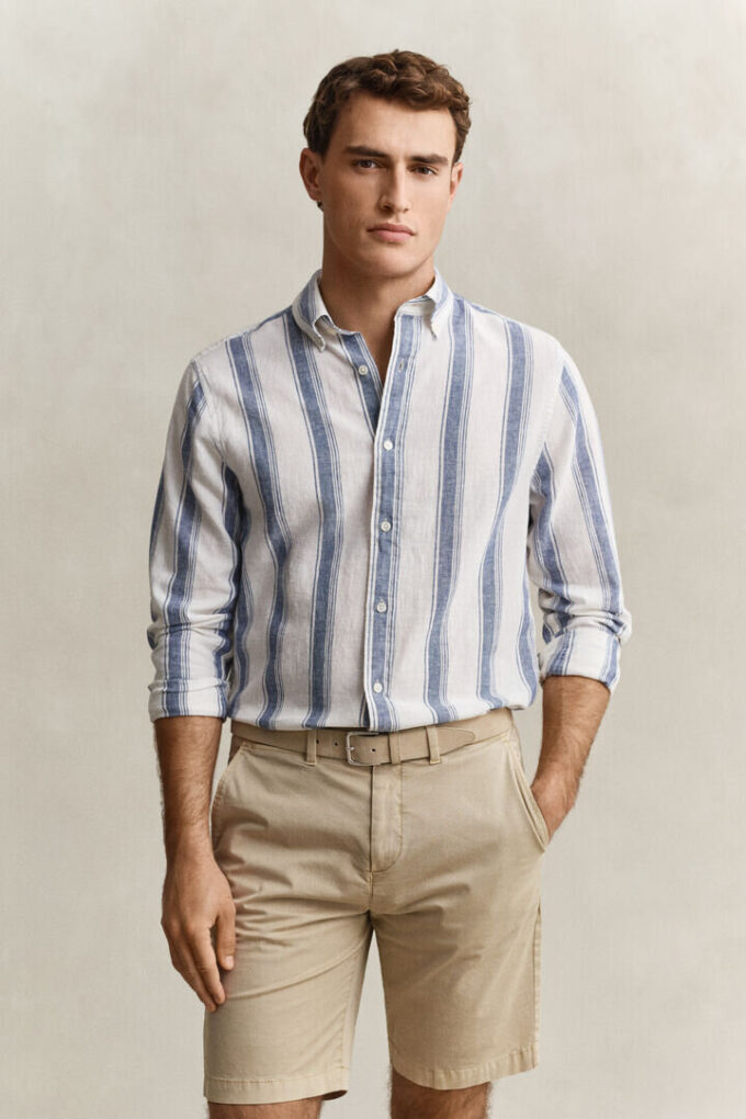 Camisas em mistura de linho às riscas