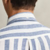 Camisas em mistura de linho às riscas