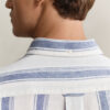 Camisas em mistura de linho às riscas