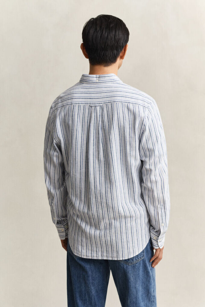 Camisas em mistura de linho às riscas