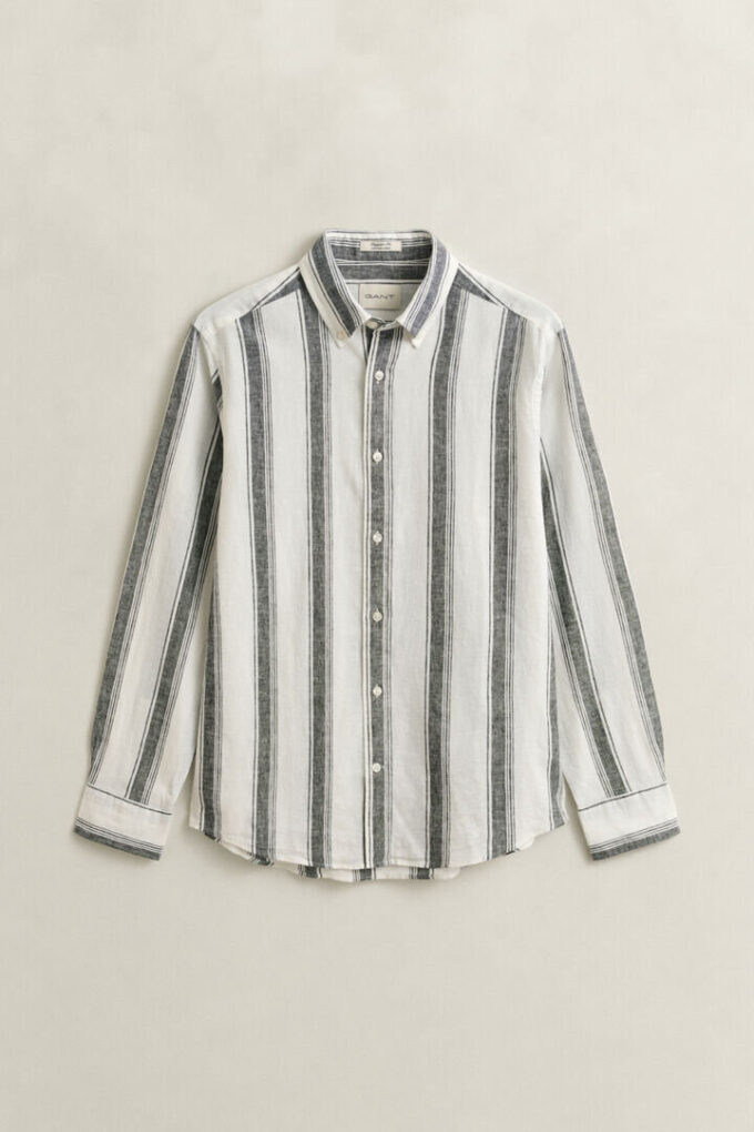 Camisas em mistura de linho às riscas