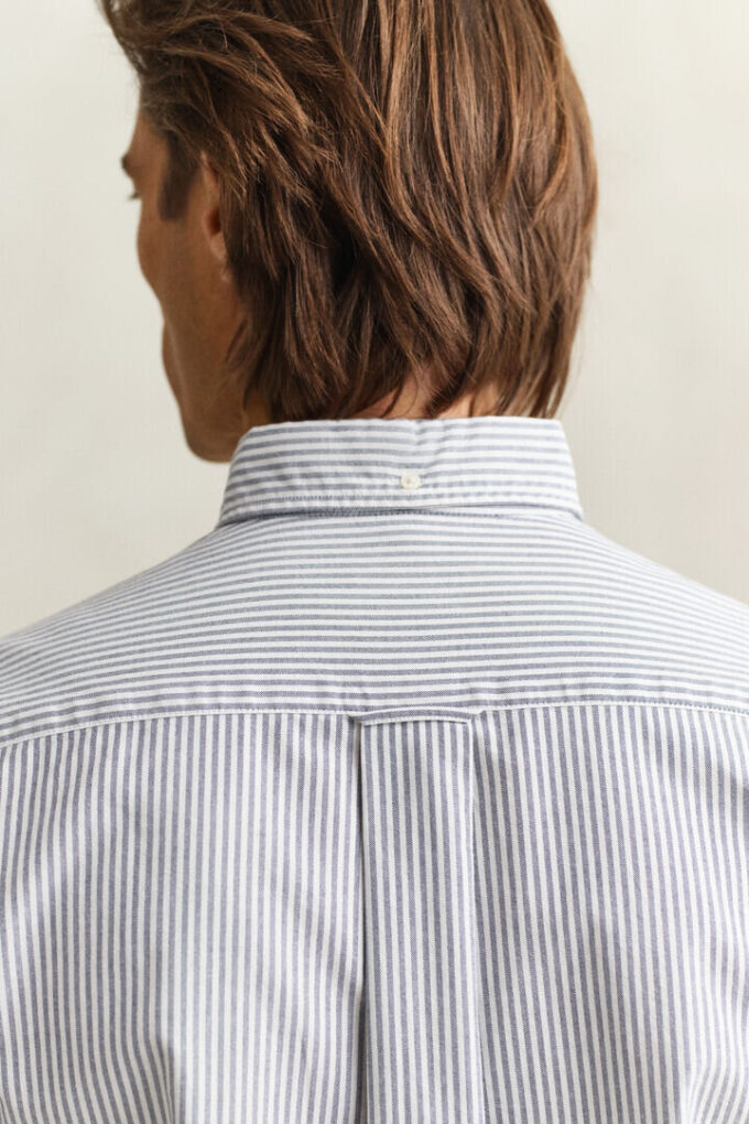 Camisas Oxford Clássicas com Risca de Bancário