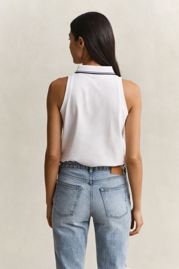 Camisas sem mangas em piqué