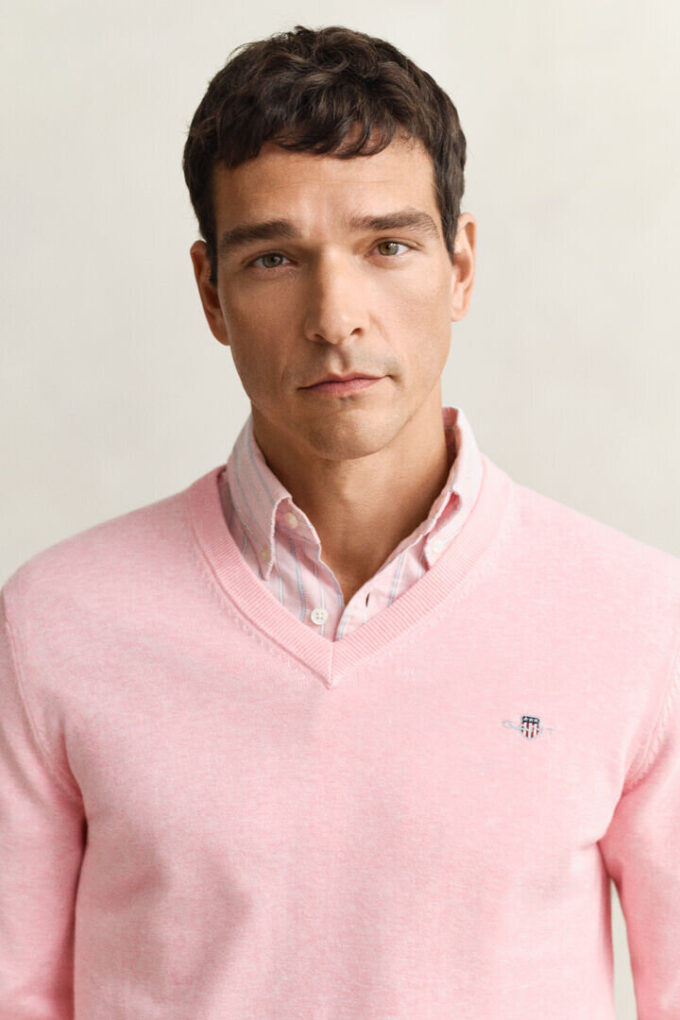 Camisola clássica de algodão com decote em V