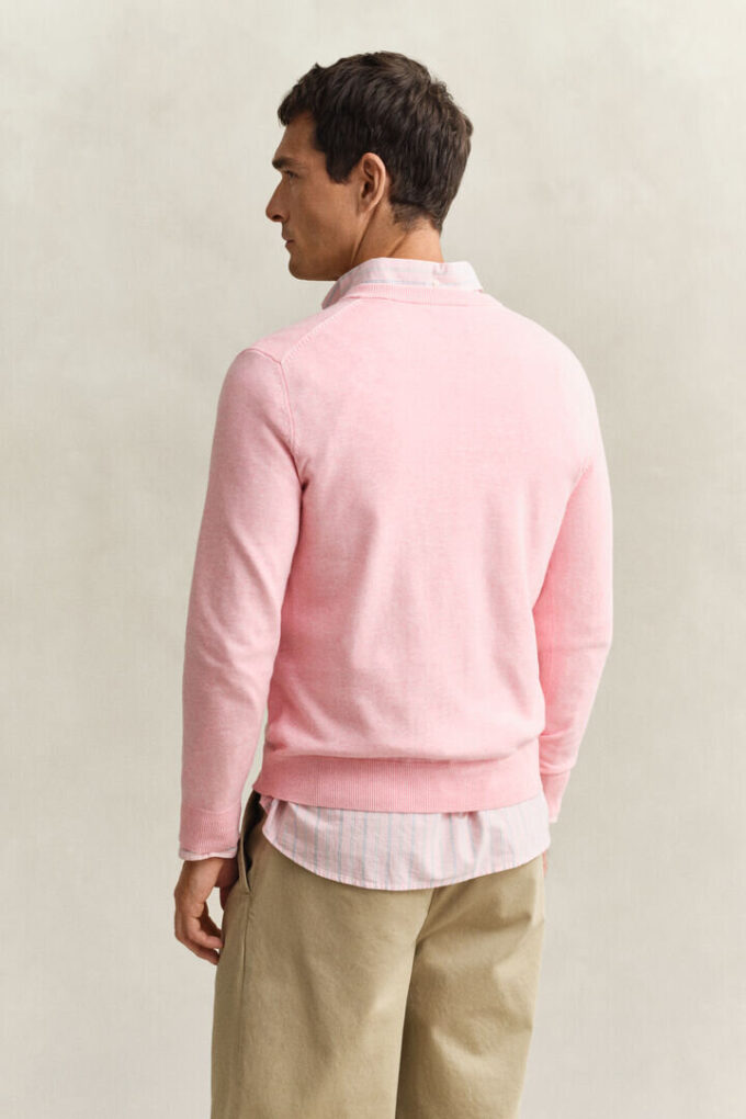 Camisola clássica de algodão com decote em V