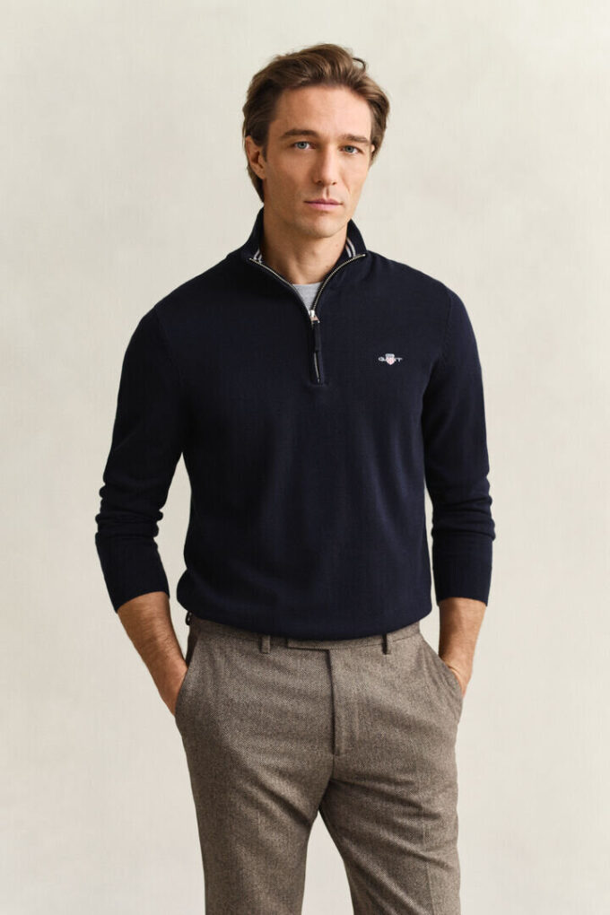 Camisola clássica de algodão com meio fecho