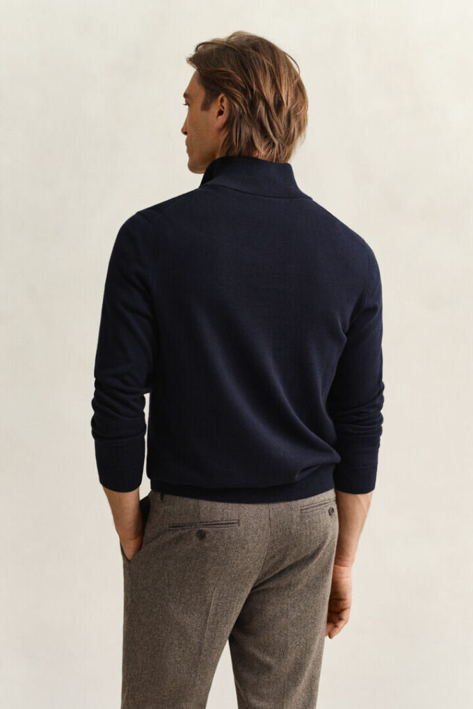 Camisola clássica de algodão com meio fecho