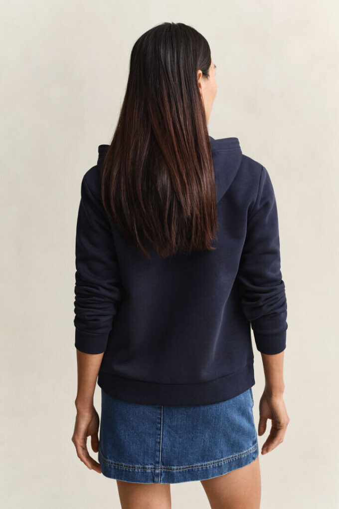 Camisola com capuz e fecho com emblema tonal
