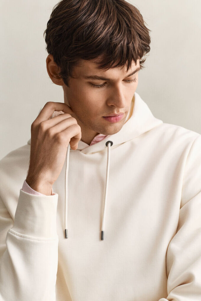 Camisola com capuz em tecido interlock