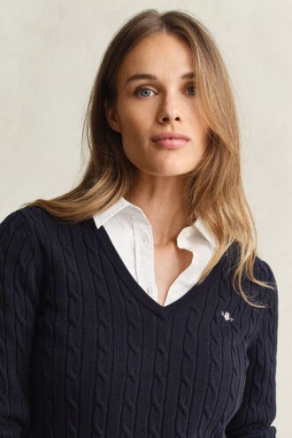 Camisola com decote em V em malha trançada