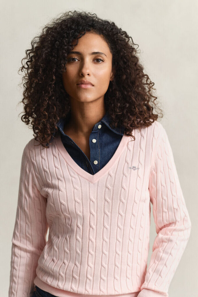 Camisola com decote em V em malha trançada